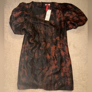 Black and Rust Puff Sleeve Shift Dress